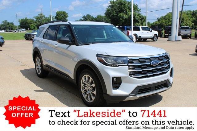 2026 Ford Explorer Active w/200A Pkg in Space White Metallic — front three-quarter view